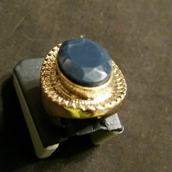 Ring💕💞 - Picture 2 of 3